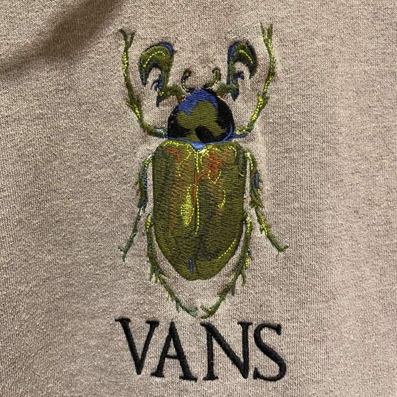 🚩 SOLD- Vans embroidered scarab beetle hoodie- heather grey. Size medium - Picture 4 of 9